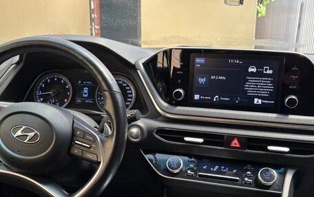 Hyundai Sonata VIII, 2021 год, 2 700 000 рублей, 12 фотография