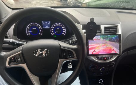 Hyundai Solaris II рестайлинг, 2014 год, 750 000 рублей, 7 фотография