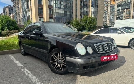 Mercedes-Benz E-Класс, 2000 год, 450 000 рублей, 2 фотография