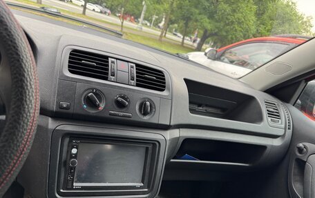Skoda Fabia II, 2013 год, 450 000 рублей, 5 фотография