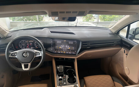 Volkswagen Touareg III, 2020 год, 4 100 000 рублей, 20 фотография