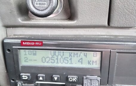 Nissan Urvan III, 1999 год, 650 000 рублей, 12 фотография