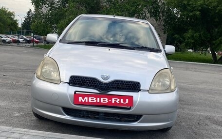 Toyota Vitz, 2000 год, 280 000 рублей, 2 фотография