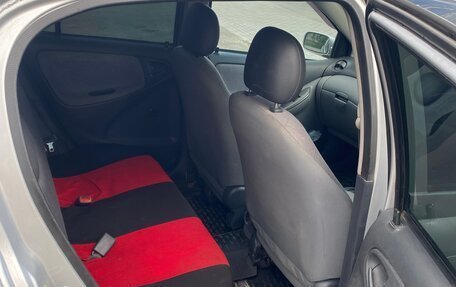 Toyota Vitz, 2000 год, 280 000 рублей, 6 фотография