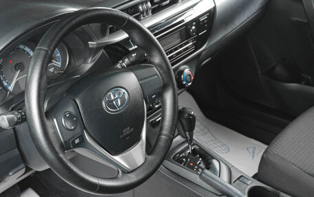Toyota Corolla, 2013 год, 1 359 000 рублей, 8 фотография