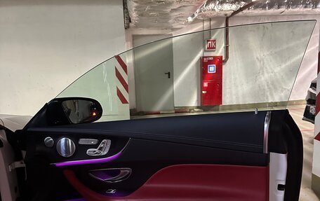 Mercedes-Benz E-Класс, 2018 год, 3 300 000 рублей, 8 фотография