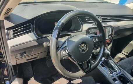 Volkswagen Passat B8 рестайлинг, 2017 год, 1 900 000 рублей, 7 фотография