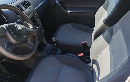 Skoda Yeti I рестайлинг, 2013 год, 835 000 рублей, 28 фотография