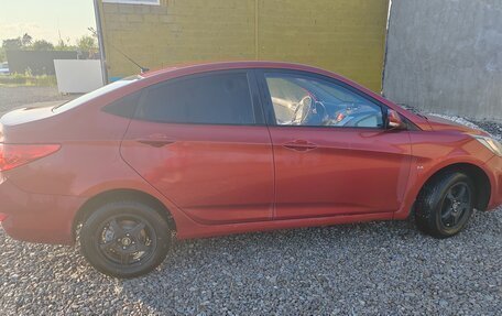 Hyundai Solaris II рестайлинг, 2012 год, 750 000 рублей, 4 фотография