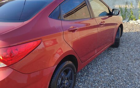 Hyundai Solaris II рестайлинг, 2012 год, 750 000 рублей, 5 фотография