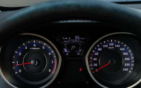 Hyundai Elantra V, 2011 год, 667 000 рублей, 21 фотография