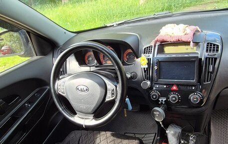 KIA cee'd I рестайлинг, 2008 год, 400 000 рублей, 13 фотография