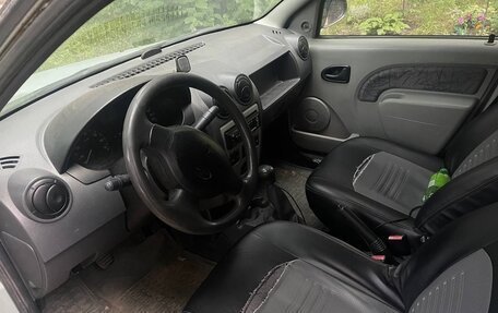 Renault Logan I, 2006 год, 260 000 рублей, 7 фотография