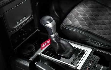 Toyota Land Cruiser Prado 150 рестайлинг 2, 2019 год, 4 990 000 рублей, 13 фотография