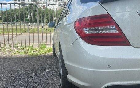 Mercedes-Benz C-Класс, 2012 год, 2 200 000 рублей, 1 фотография