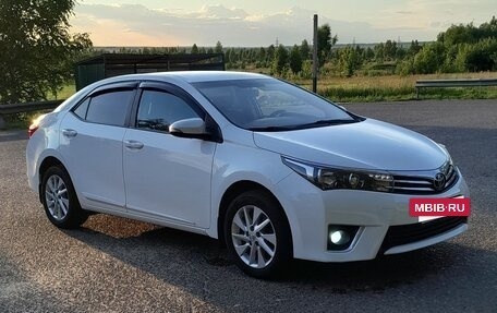 Toyota Corolla, 2013 год, 1 350 000 рублей, 4 фотография