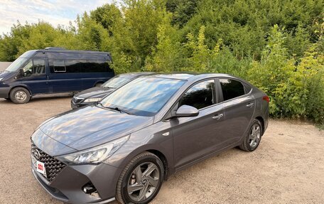 Hyundai Solaris II рестайлинг, 2021 год, 1 850 000 рублей, 5 фотография