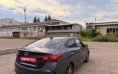 Hyundai Solaris II рестайлинг, 2021 год, 1 850 000 рублей, 8 фотография