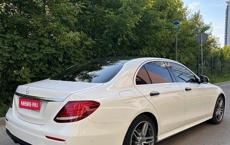 Mercedes-Benz E-Класс, 2017 год, 2 950 000 рублей, 5 фотография