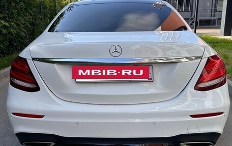 Mercedes-Benz E-Класс, 2017 год, 2 950 000 рублей, 6 фотография