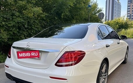 Mercedes-Benz E-Класс, 2017 год, 2 950 000 рублей, 7 фотография