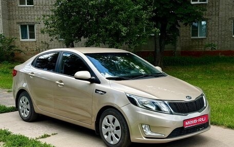 KIA Rio III рестайлинг, 2014 год, 920 000 рублей, 1 фотография