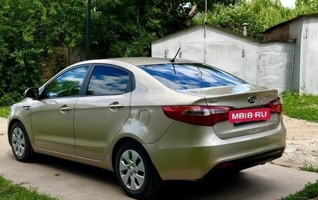 KIA Rio III рестайлинг, 2014 год, 920 000 рублей, 5 фотография