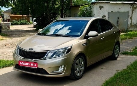 KIA Rio III рестайлинг, 2014 год, 920 000 рублей, 3 фотография