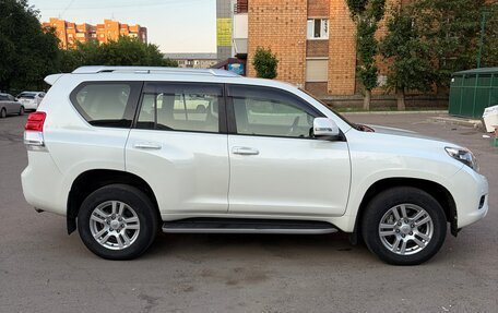 Toyota Land Cruiser Prado 150 рестайлинг 2, 2012 год, 2 550 000 рублей, 5 фотография