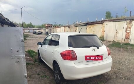 Toyota Auris II, 2008 год, 700 000 рублей, 3 фотография
