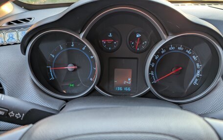Chevrolet Cruze II, 2012 год, 750 000 рублей, 21 фотография