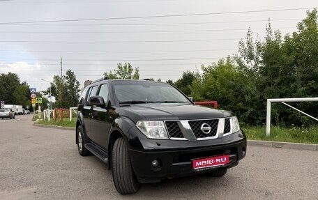 Nissan Pathfinder, 2007 год, 900 000 рублей, 1 фотография