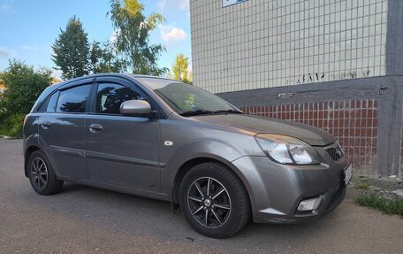 KIA Rio II, 2010 год, 670 000 рублей, 2 фотография