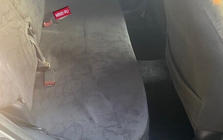Toyota Vitz, 2001 год, 270 000 рублей, 8 фотография