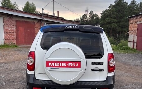 Chevrolet Niva I рестайлинг, 2017 год, 780 000 рублей, 4 фотография