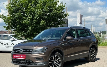 Volkswagen Tiguan II, 2019 год, 2 399 000 рублей, 3 фотография