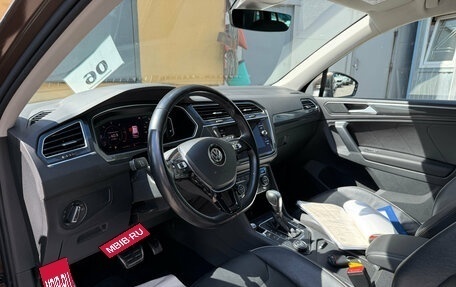 Volkswagen Tiguan II, 2019 год, 2 399 000 рублей, 7 фотография