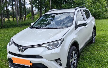 Toyota RAV4, 2016 год, 2 350 000 рублей, 3 фотография