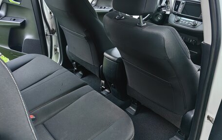 Toyota RAV4, 2016 год, 2 350 000 рублей, 11 фотография