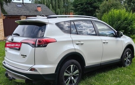 Toyota RAV4, 2016 год, 2 350 000 рублей, 5 фотография