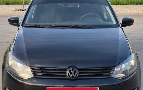 Volkswagen Polo VI (EU Market), 2012 год, 750 000 рублей, 2 фотография