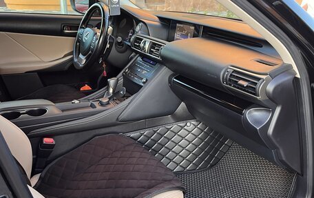 Lexus IS III, 2020 год, 4 000 000 рублей, 10 фотография