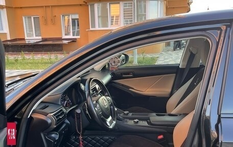 Lexus IS III, 2020 год, 4 000 000 рублей, 9 фотография