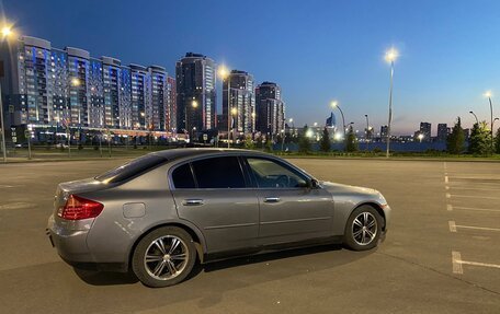 Nissan Skyline, 2003 год, 450 000 рублей, 2 фотография