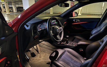 BMW 1 серия, 2019 год, 1 900 000 рублей, 10 фотография