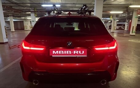 BMW 1 серия, 2019 год, 1 900 000 рублей, 4 фотография