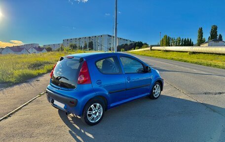 Peugeot 107 I рестайлинг, 2011 год, 465 000 рублей, 28 фотография