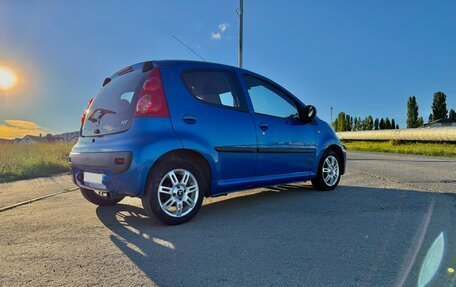 Peugeot 107 I рестайлинг, 2011 год, 465 000 рублей, 33 фотография