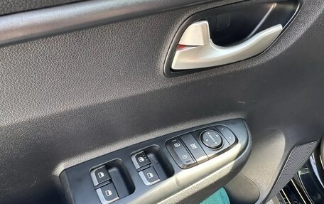 KIA Rio IV, 2019 год, 1 650 000 рублей, 15 фотография