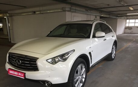 Infiniti QX70, 2017 год, 3 300 000 рублей, 1 фотография